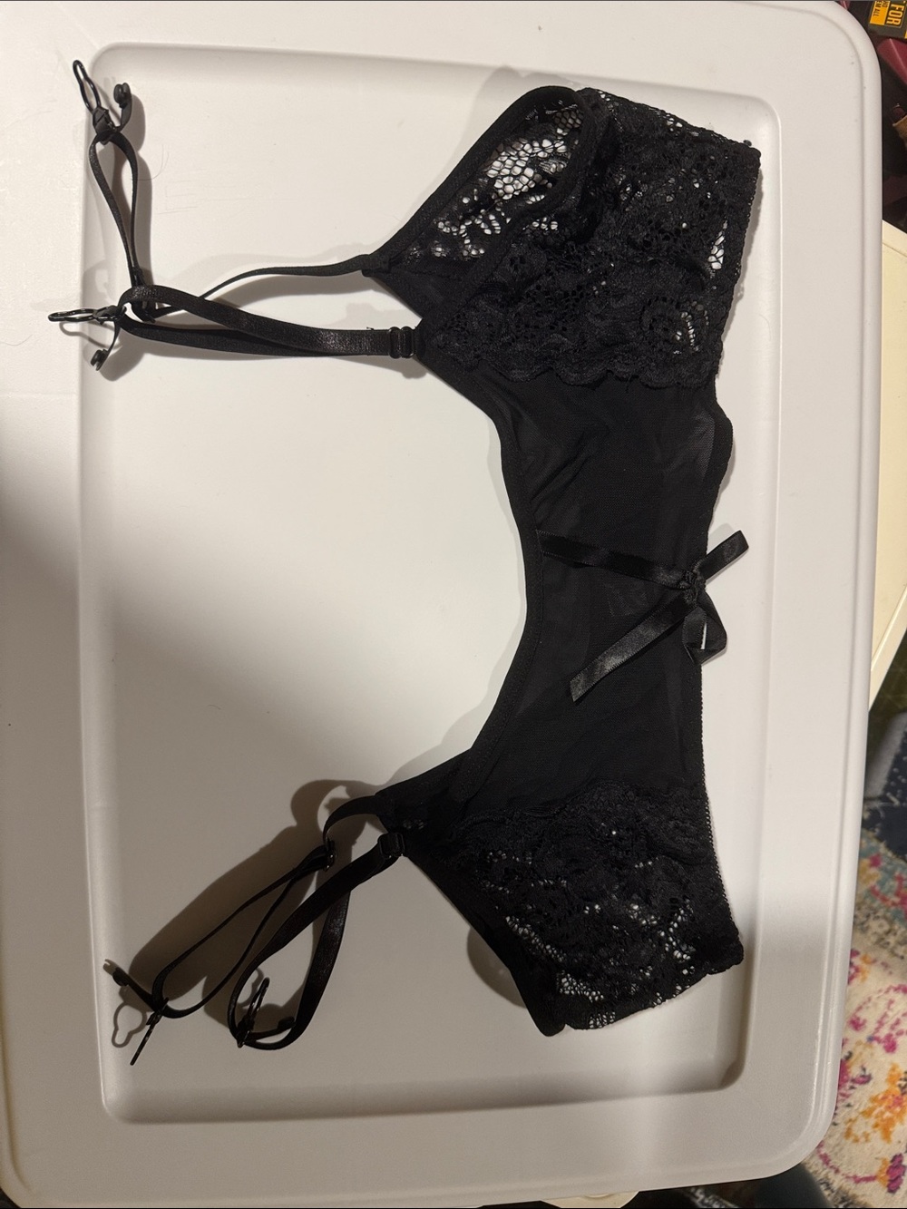 XL garter belt